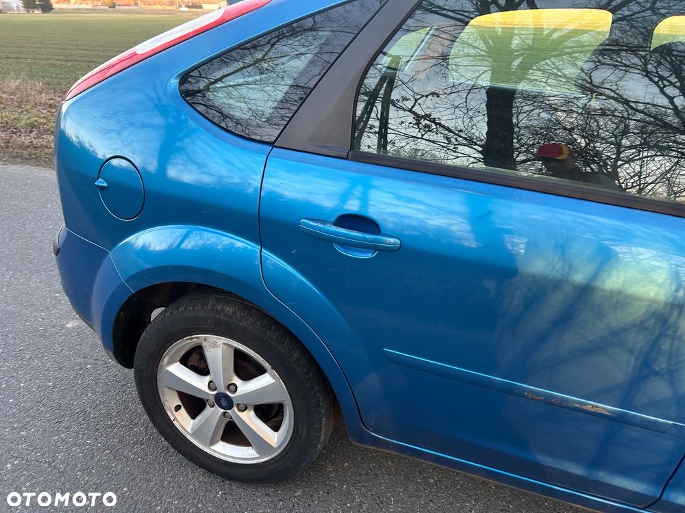 Ford Focus - 25