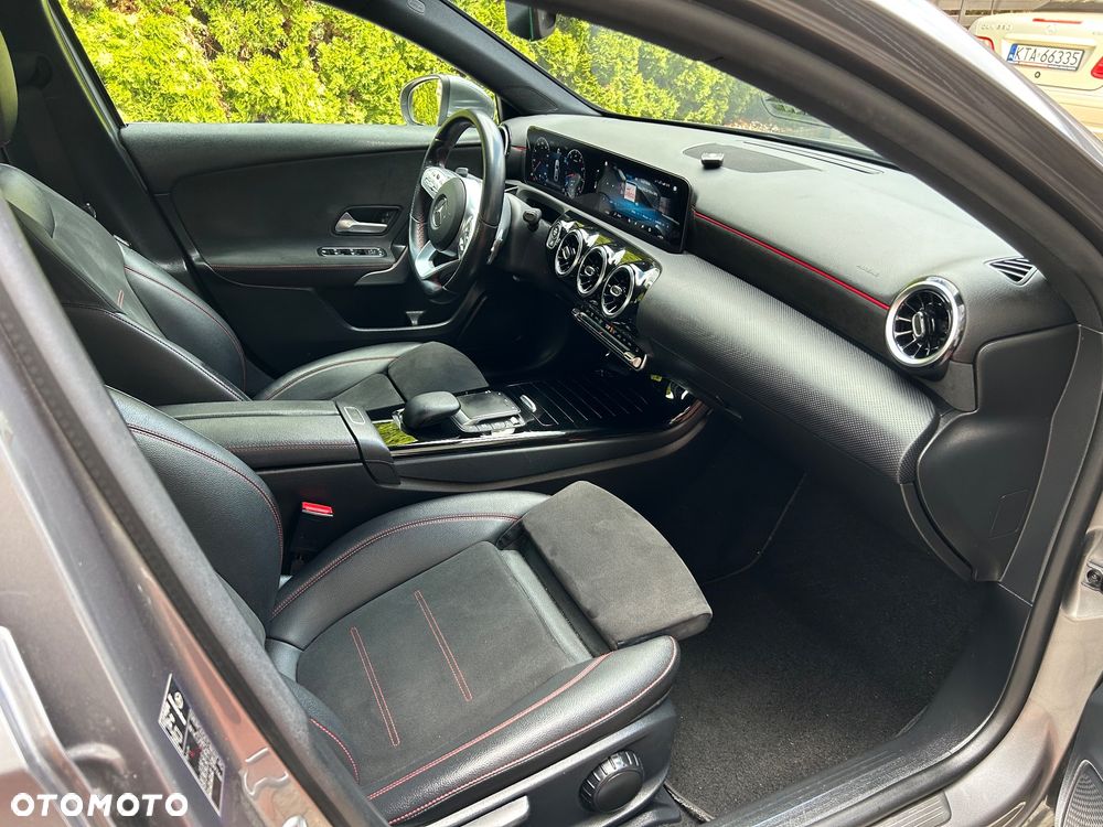Mercedes-Benz Klasa A 250 7G-DCT AMG Line - 31
