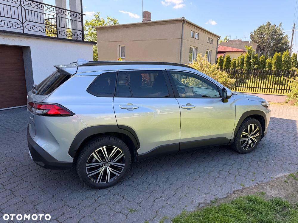 Toyota Corolla Cross 2.0 Hybrid Style AWD - 12
