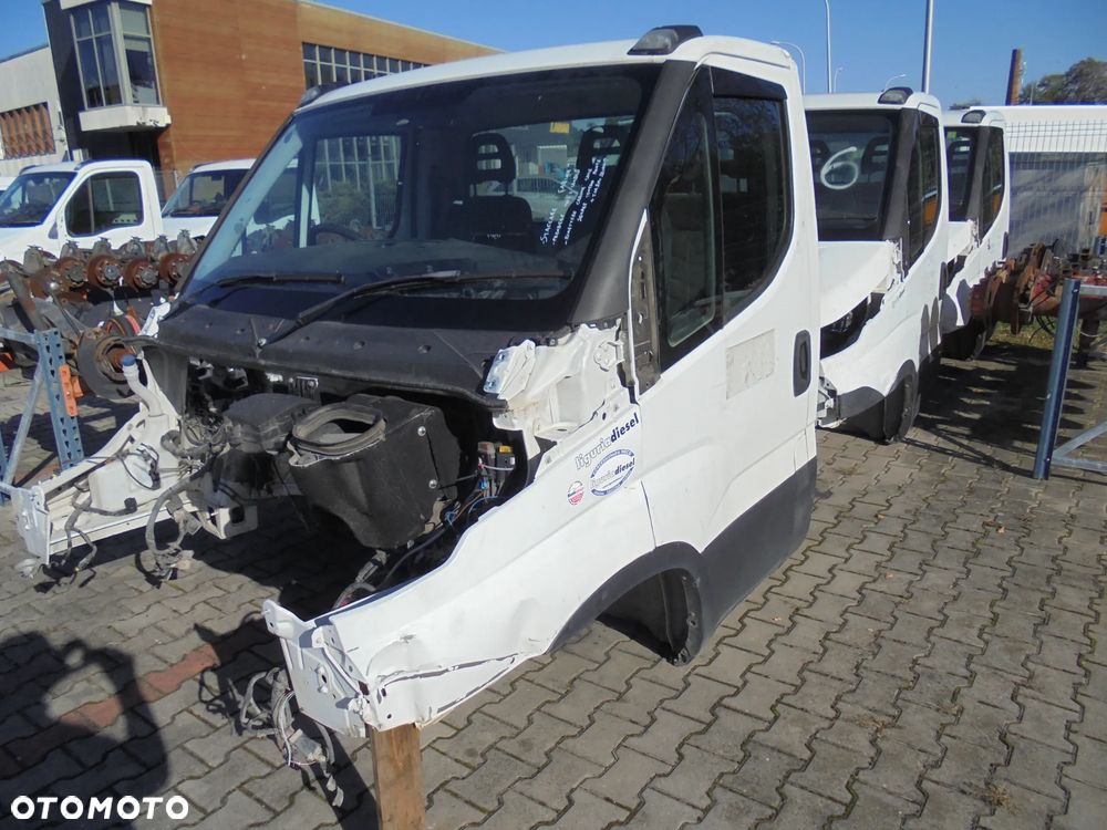 KABINA IVECO DAILY SZKIELET GOŁA 2014- BIAŁA - 3