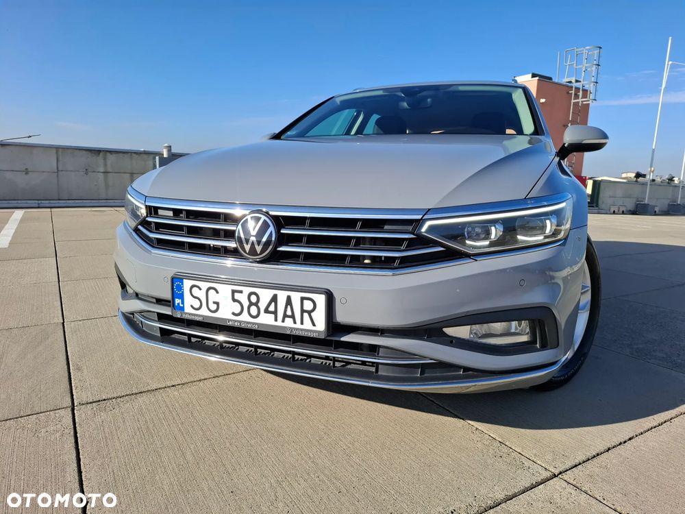 Volkswagen Passat Variant 1.5 TSI EVO Elegance DSG - 2
