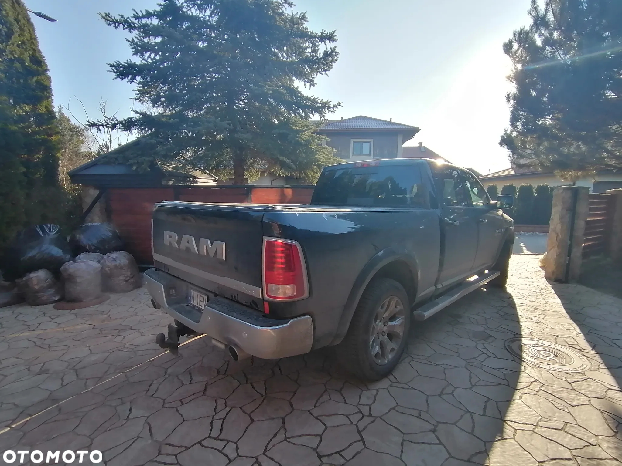 Dodge RAM 1500 5.7 4x4 - 19