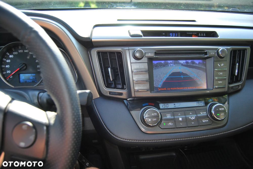 Toyota RAV4 2.2 D-4D Premium - 6