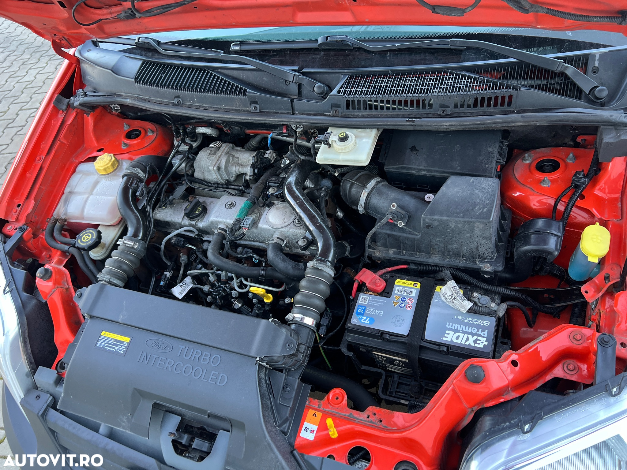Ford Transit Connect - 10