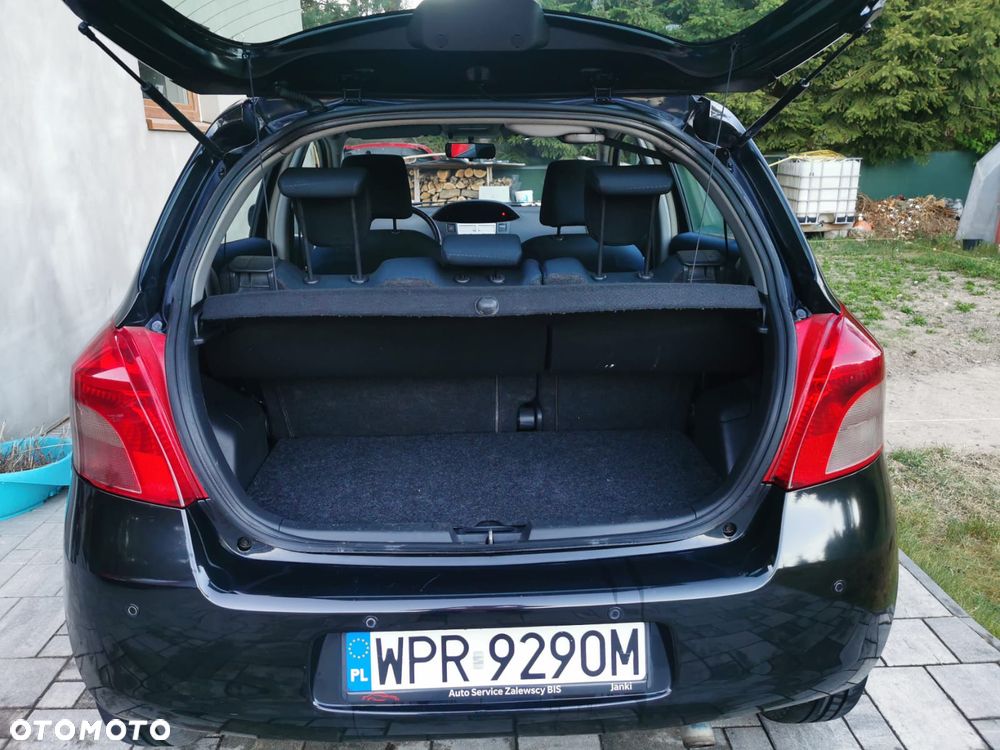 Toyota Yaris - 14