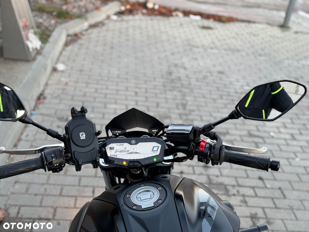 Yamaha MT - 5