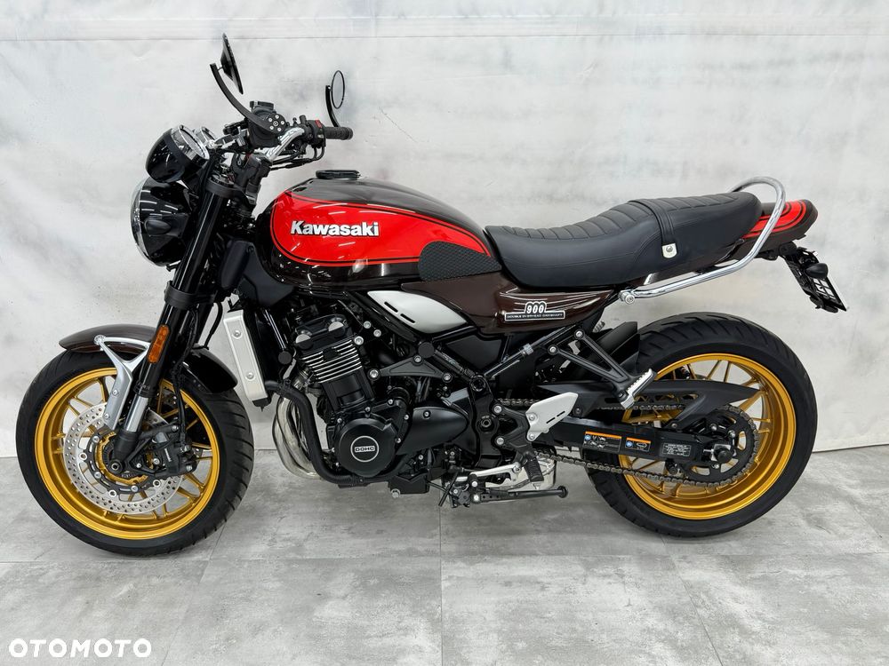 Kawasaki Z 900 RS - 34
