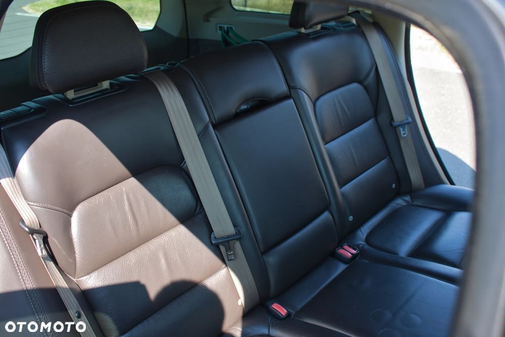 Volvo XC 70 3.2 AWD Summum - 29