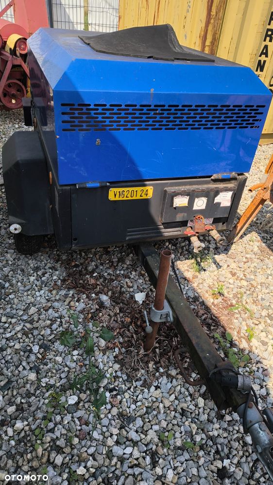 Inny Bizon, Zetor C 360 i maszyny rolnicze - 26
