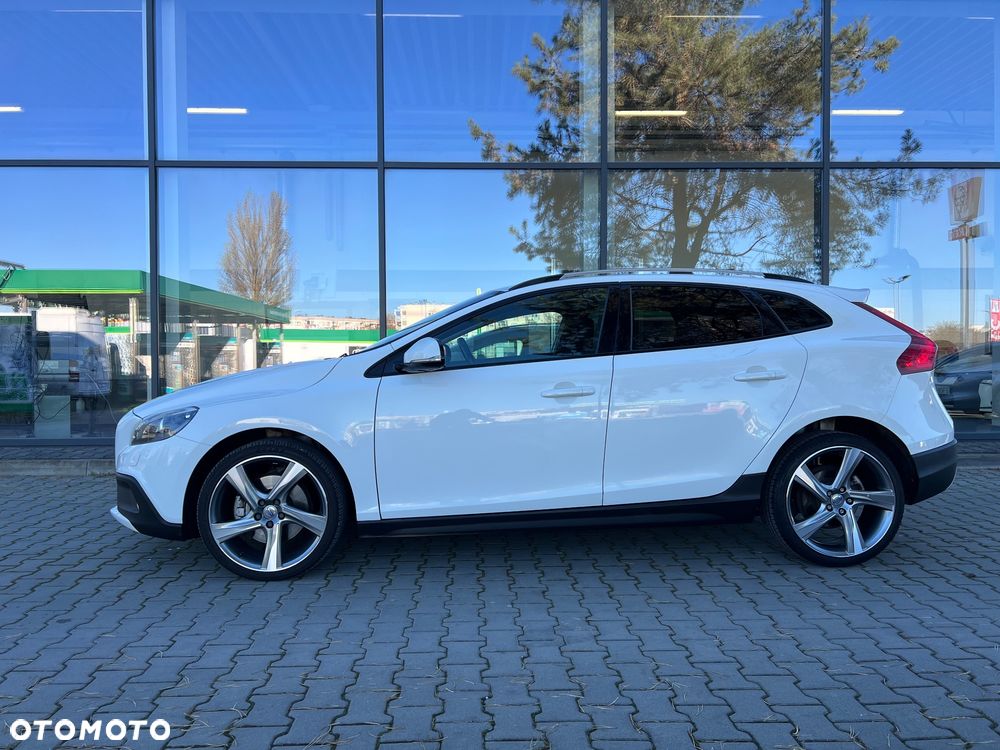 Volvo V40 Cross Country D4 Momentum - 3
