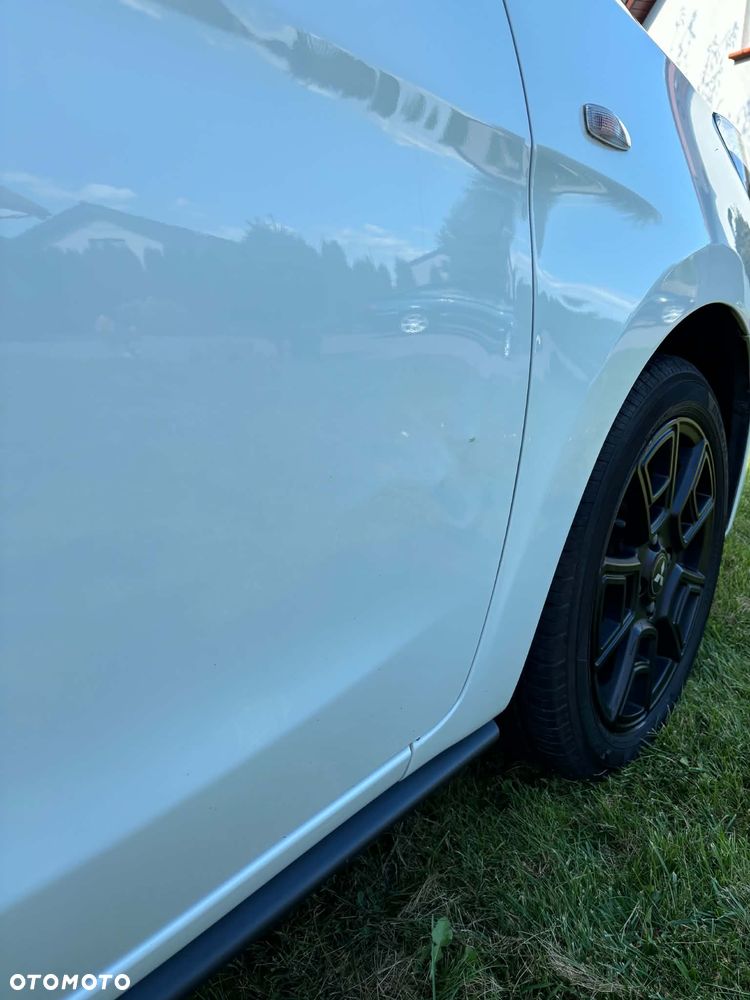 Mitsubishi Space Star 1.2 AS&G Insport CVT - 10