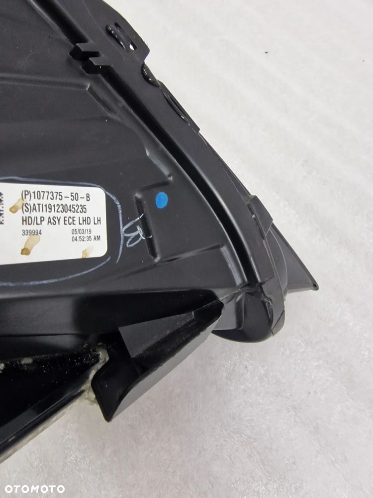 TESLA 3 17- LEWA LAMPA PRZEDNIA PRZÓD FULL LED , NR 1077375-50-B , NR AUKCJI LA691 - 17