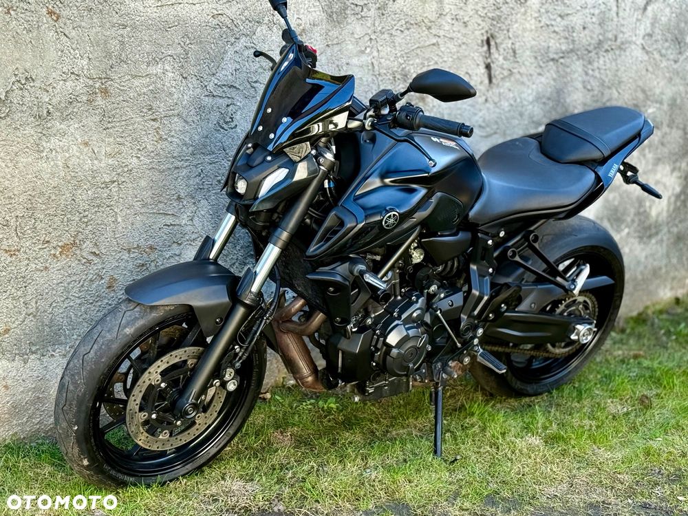 Yamaha MT - 8