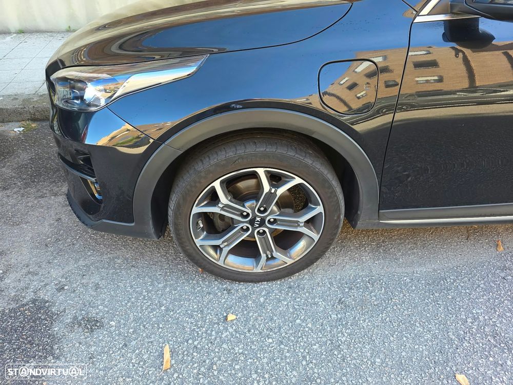 Kia XCeed - 10