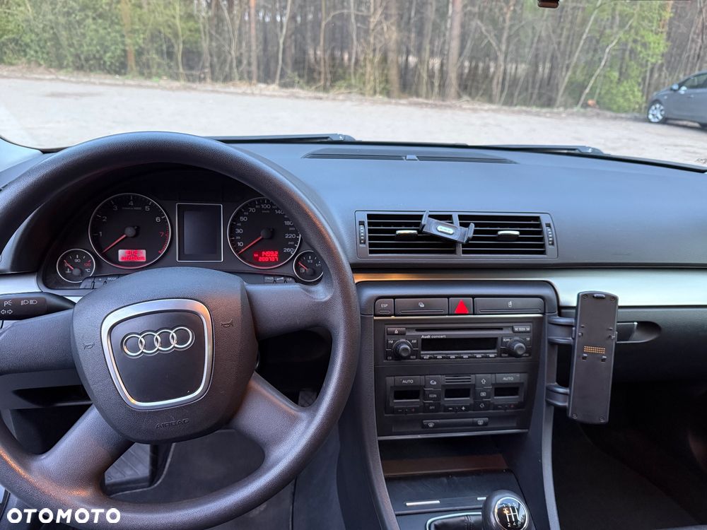 Audi A4 Limousine 2 - 9