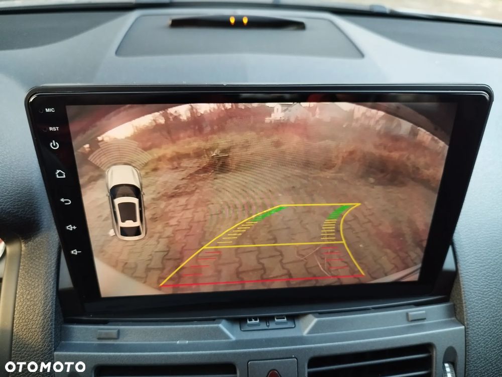 Mercedes-Benz Klasa C 200 CGI Automatik BlueEFFICIENCY Avantgarde - 22