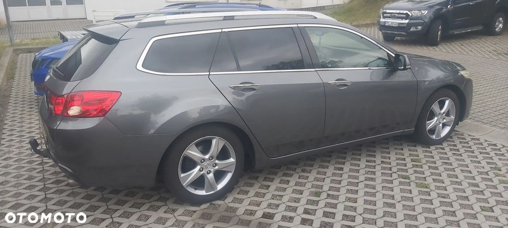 Honda Accord 2.0 Lifestyle - 29