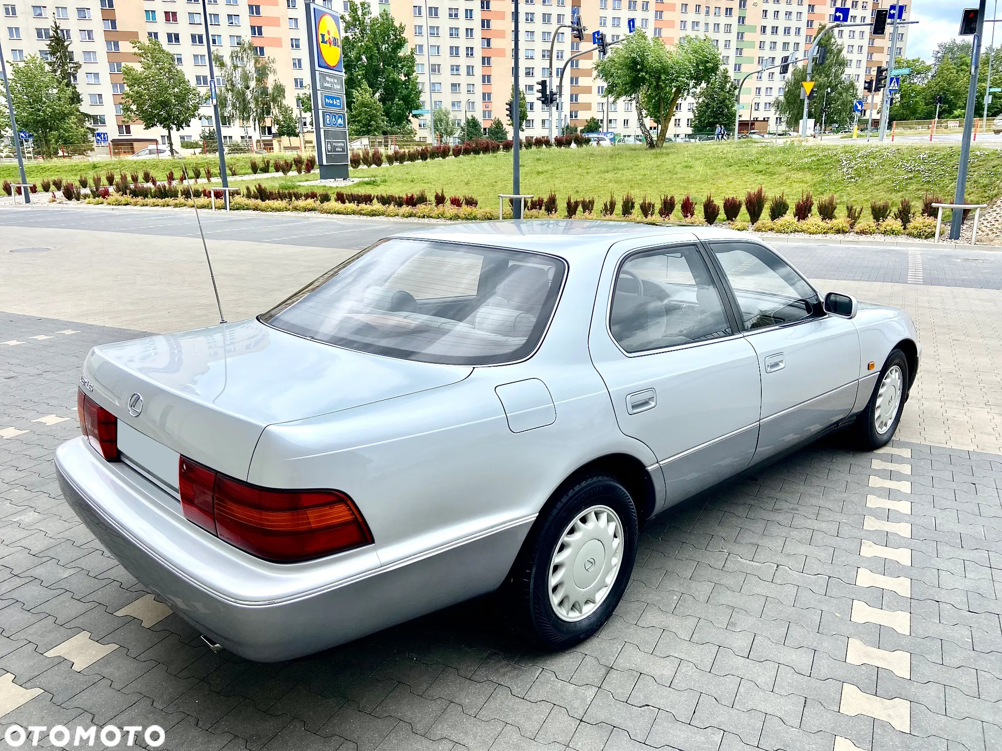 Lexus LS 400 - 10