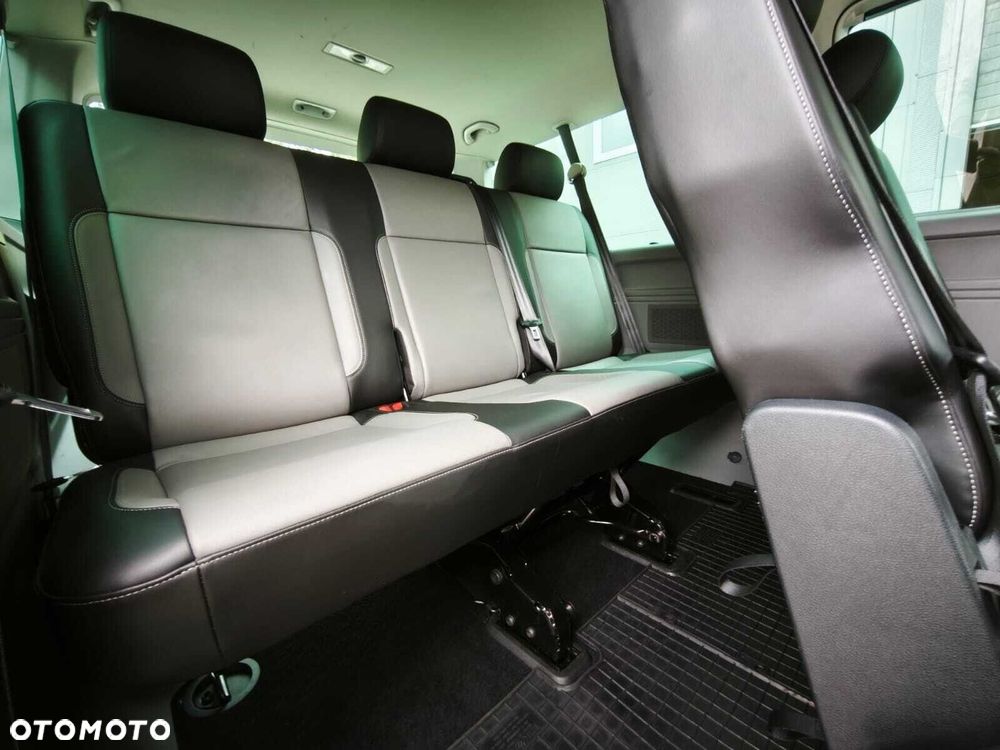 Volkswagen Caravelle 2.0 TDI L2 Highline DSG - 19
