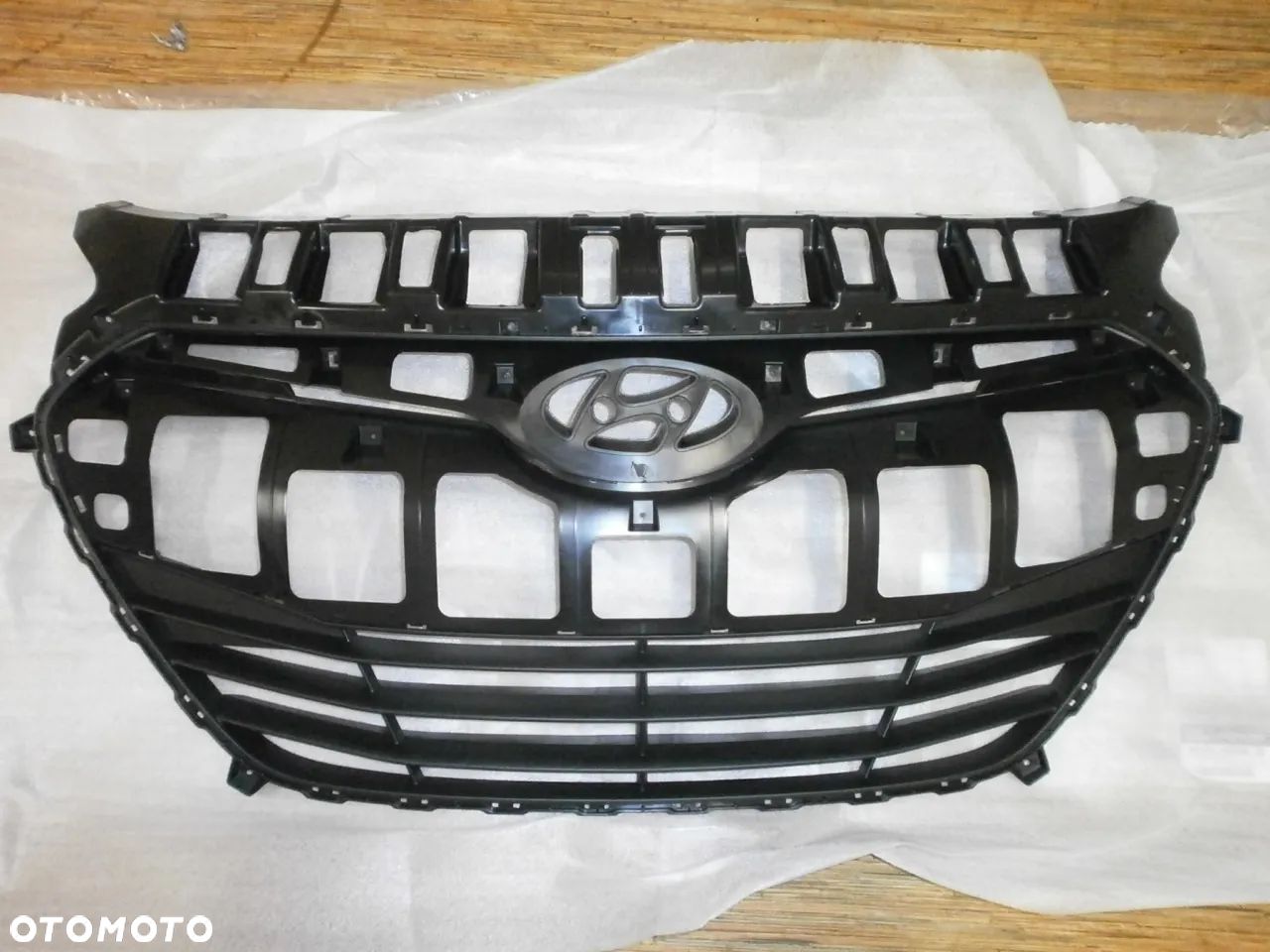 Krata wlotu powietrza HYUNDAI i30 nr kat. 86351A6000 - 1
