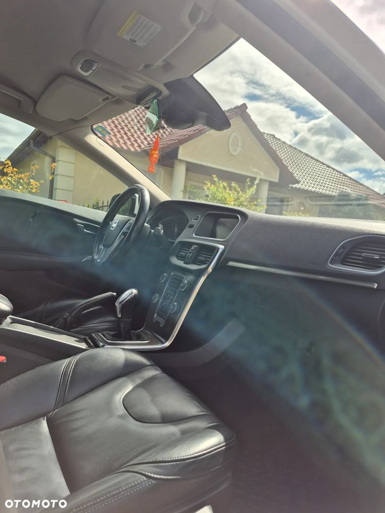 Volvo V40 D2 You - 13