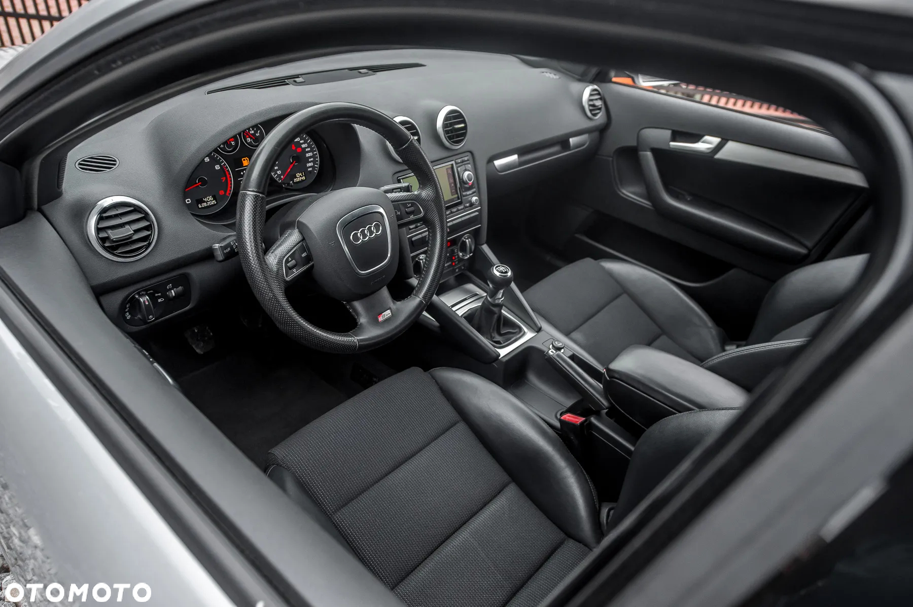 Audi A3 Sportback 2.0 TFSI S line Sportpaket - 16