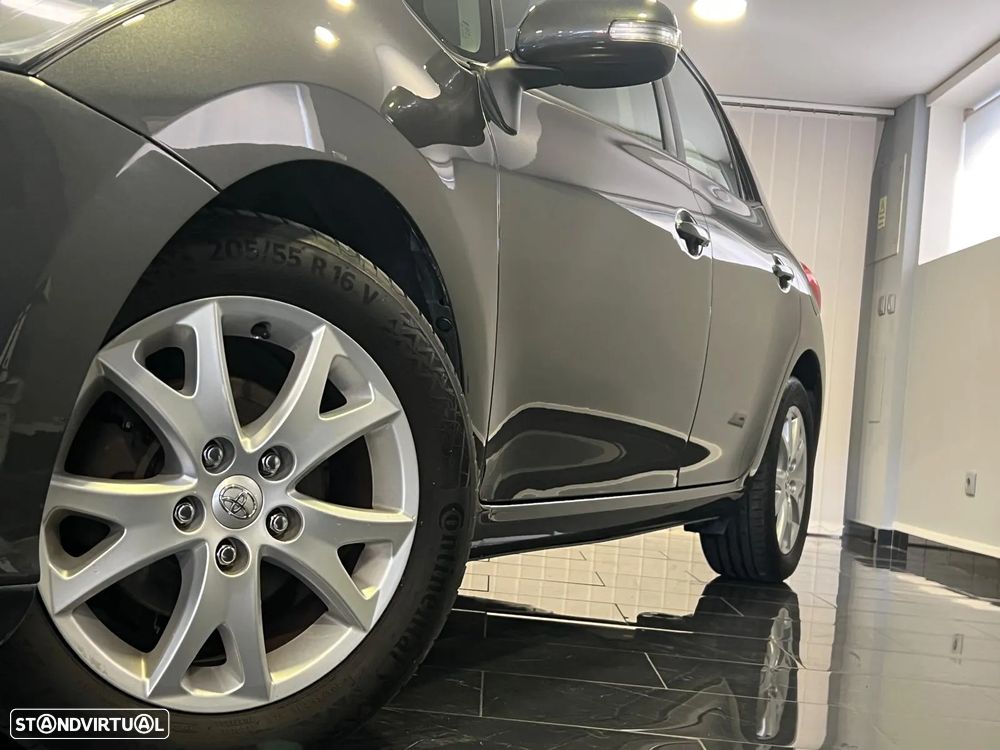 Toyota Auris 1.33 VVT-i ACtive - 26