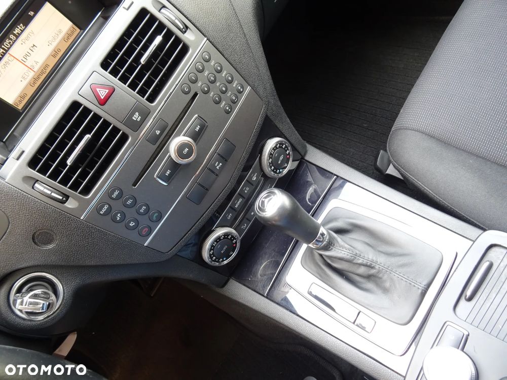 Mercedes-Benz Klasa C 200 CDI DPF Automatik BlueEFFICIENCY - 13