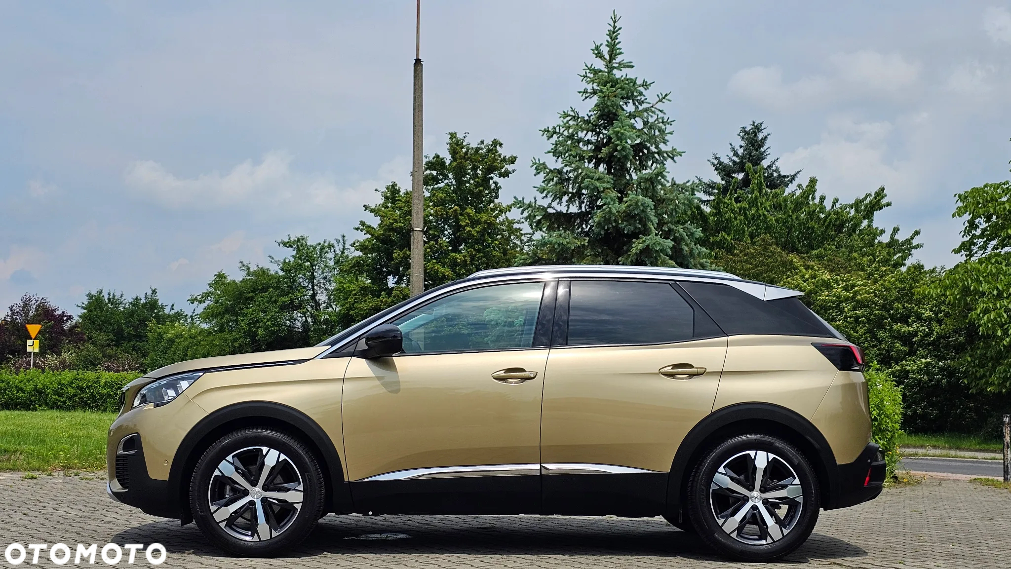 Peugeot 3008 1.2 PureTech Allure S&S - 13