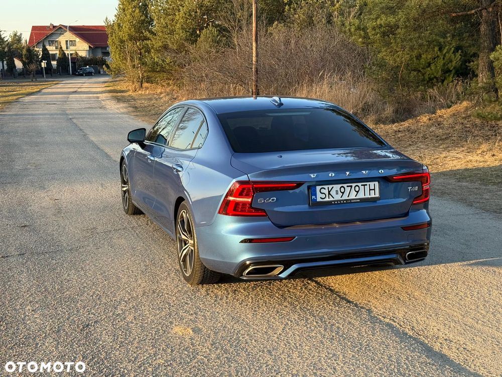 Volvo S60 T4 R-Design - 6