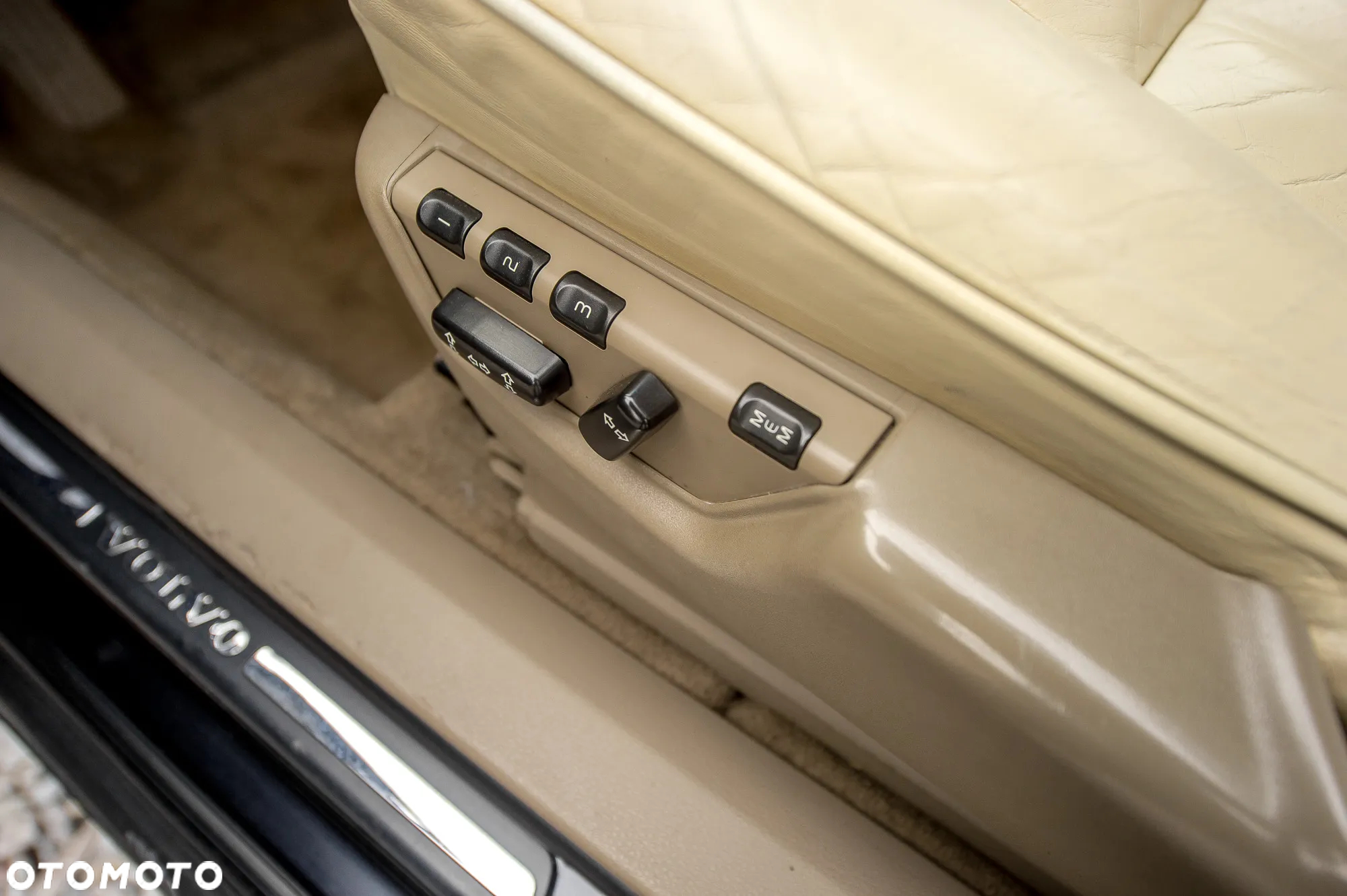 Volvo XC 90 D5 AWD Executive - 25