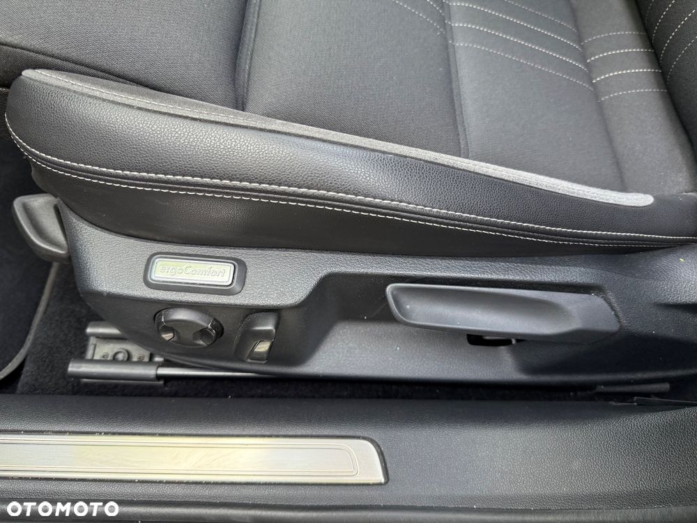 Volkswagen Passat Alltrack 2.0 TDI SCR 4Mot DSG7 - 26