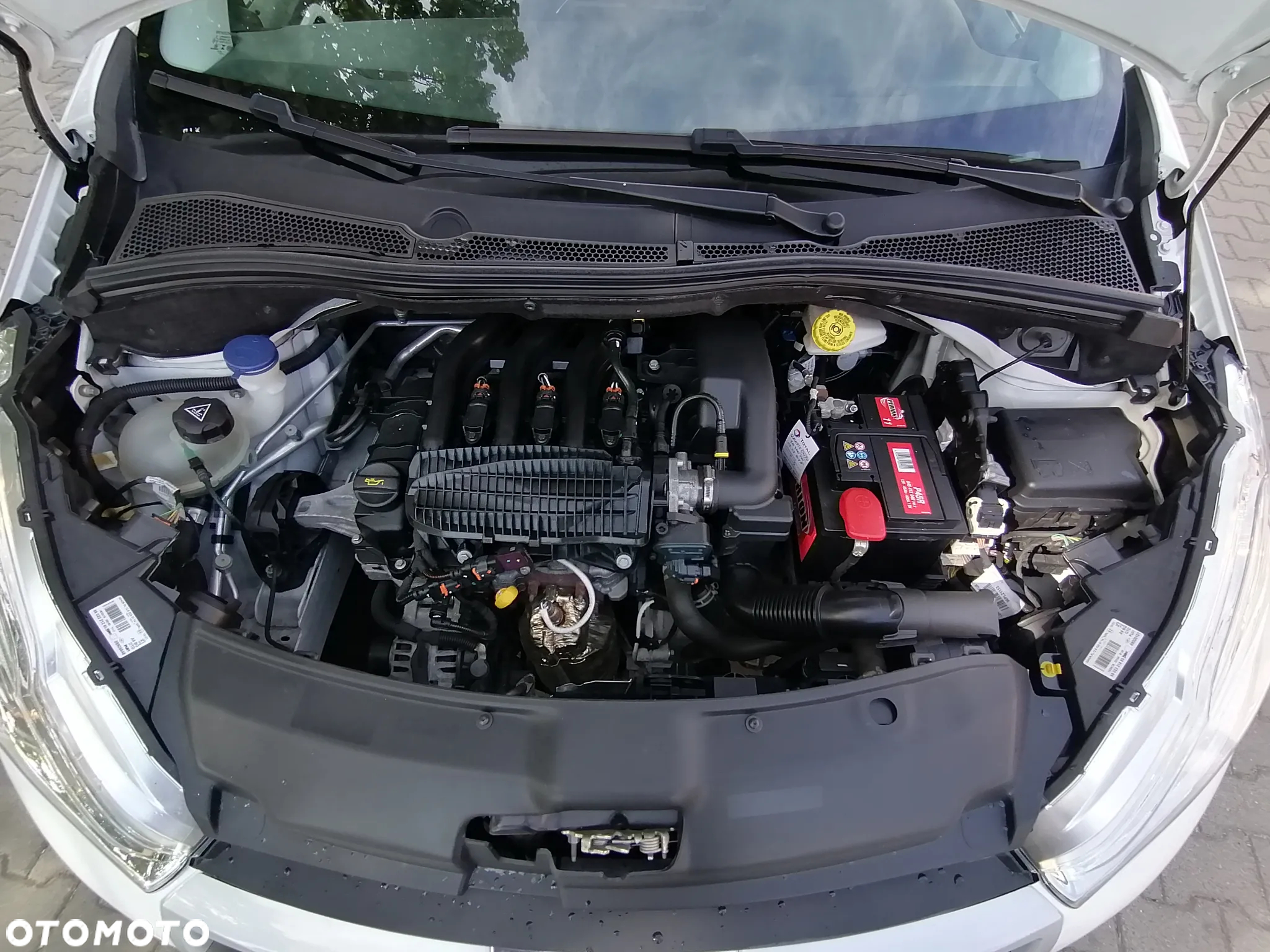 Peugeot 208 - 27