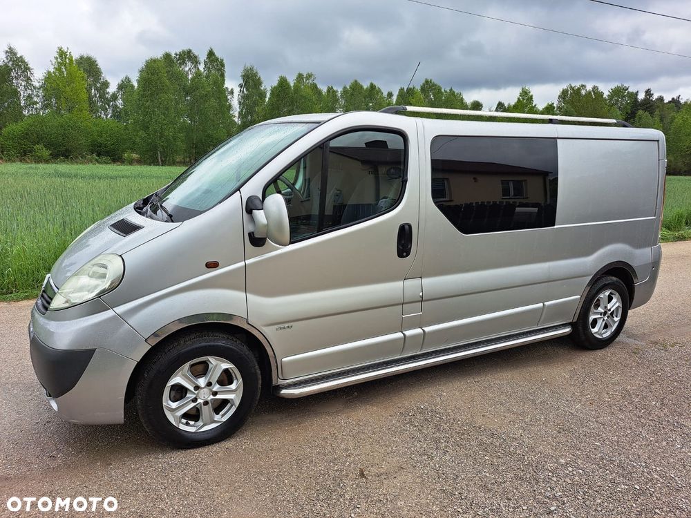 Opel Vivaro - 1