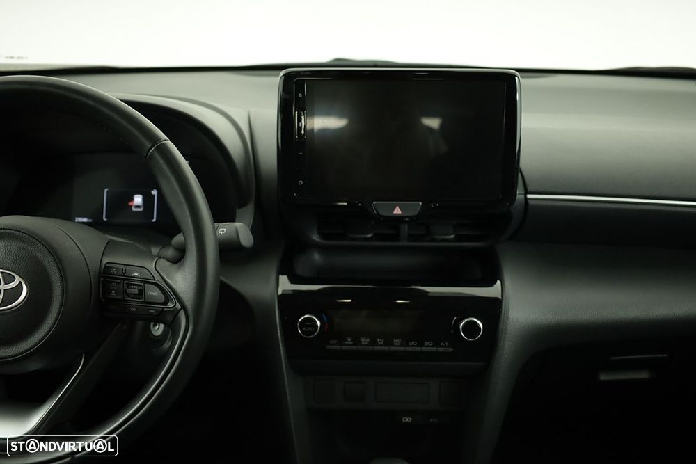 Toyota Yaris Cross 1.5 HDF Comfort - 9