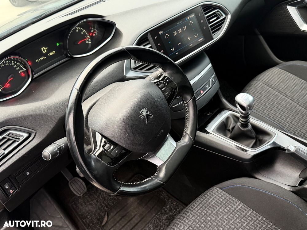 Peugeot 308 PureTech 130 GPF Stop & Start Style - 7
