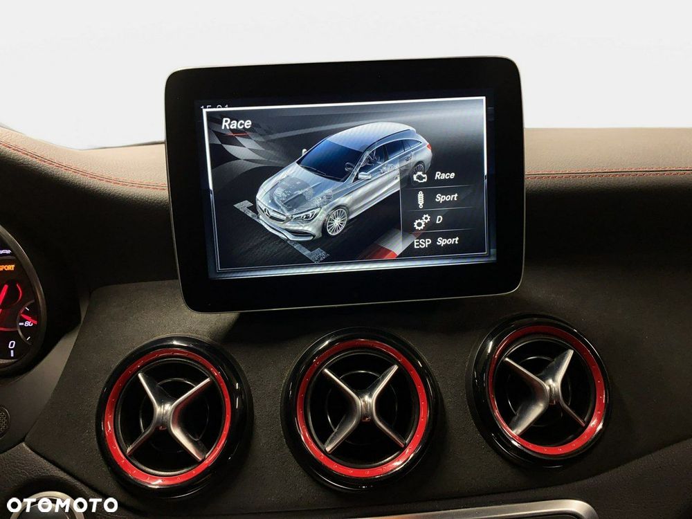 Mercedes-Benz CLA - 25