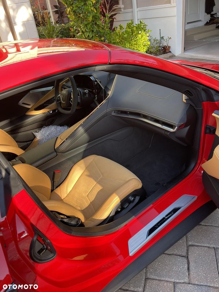 Chevrolet Corvette - 6