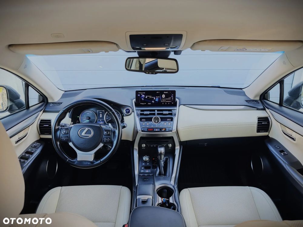 Lexus NX 300h Prestige AWD - 12