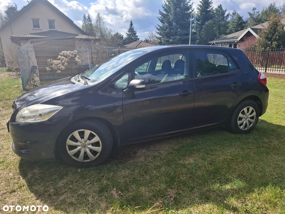 Toyota Auris 1.33 VVT-i Terra - 3