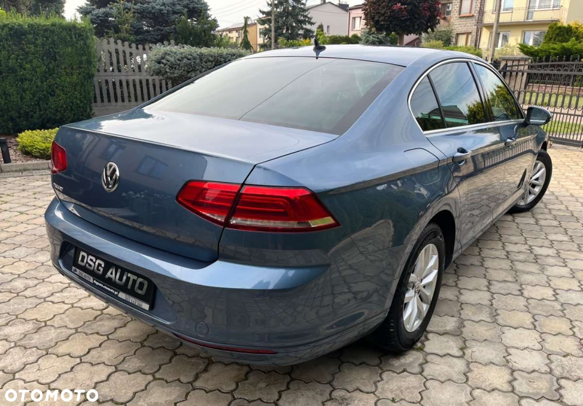Volkswagen Passat - 7