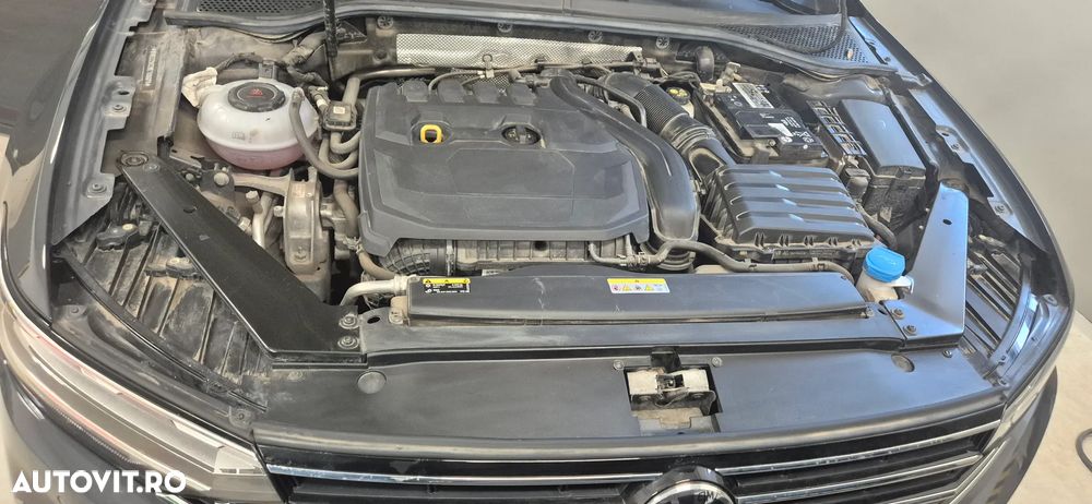 Volkswagen Passat 1.5 TSI ACT DSG Advance - 5
