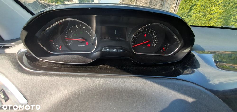 Peugeot 208 1.2 PureTech Style - 5