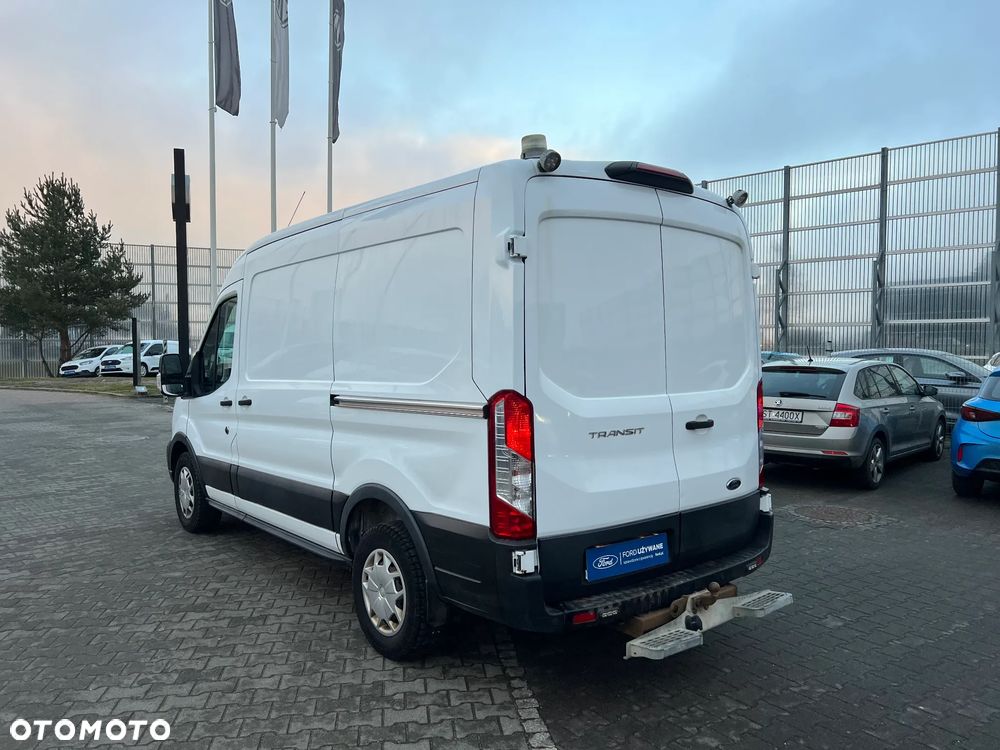 Ford Transit - 12