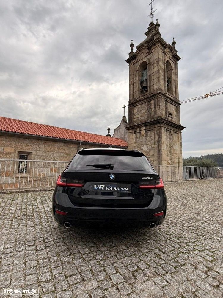 BMW 330 e Touring Corporate Edition Auto - 28