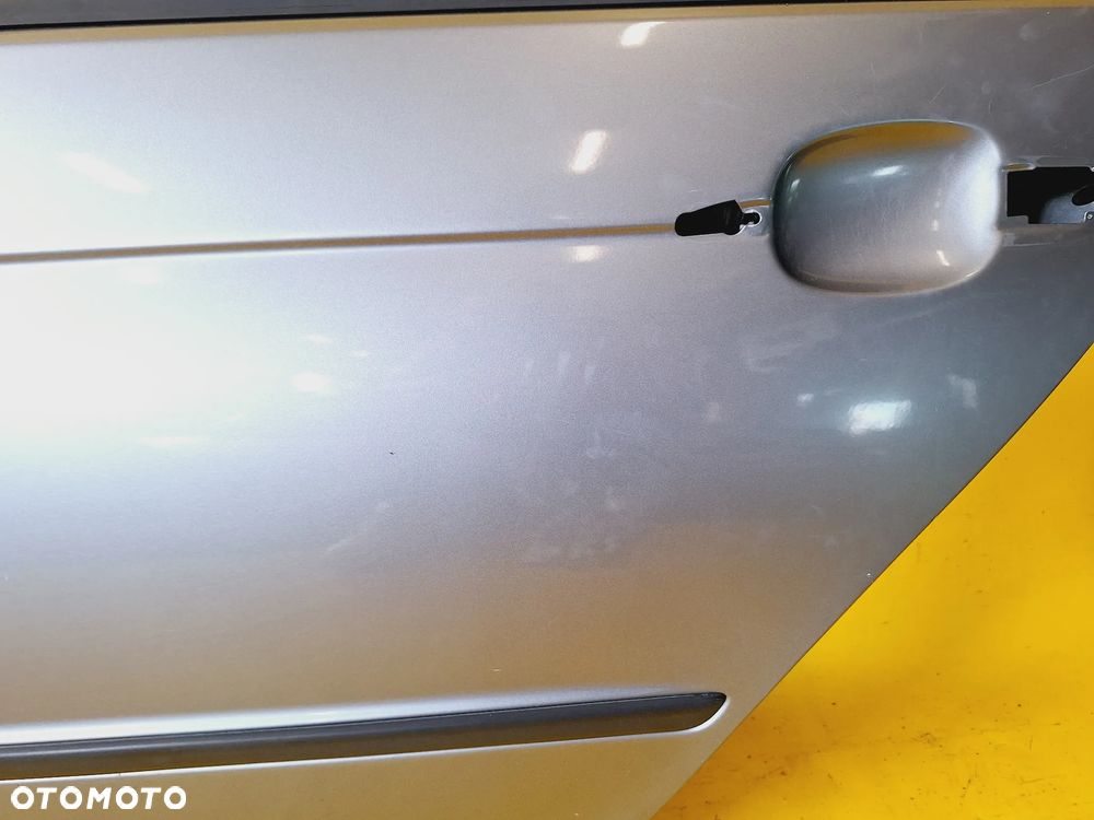 DRZWI LEWY TYŁ LEWE TYLNE BMW E46 KOMBI LAK: SILBERGRAU METALLIC A08/7 NR1884 - 4