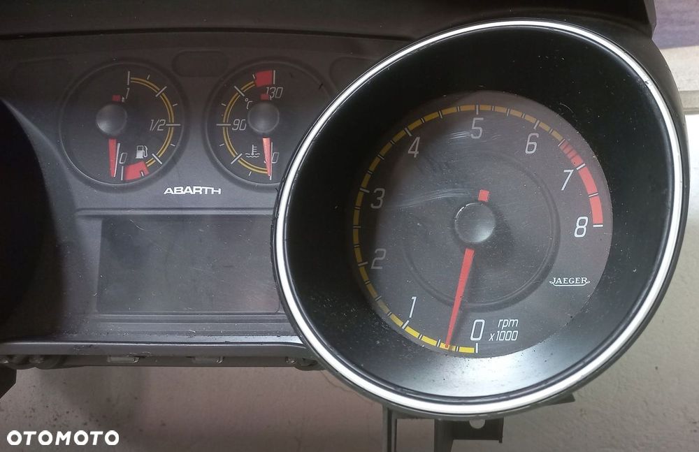 LICZNIK ZEGARY FIAT GRANDE PUNTO EVO ABARTH - 2