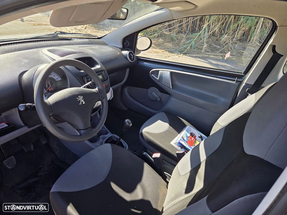 Peugeot 107 1.0 Urban Style - 2