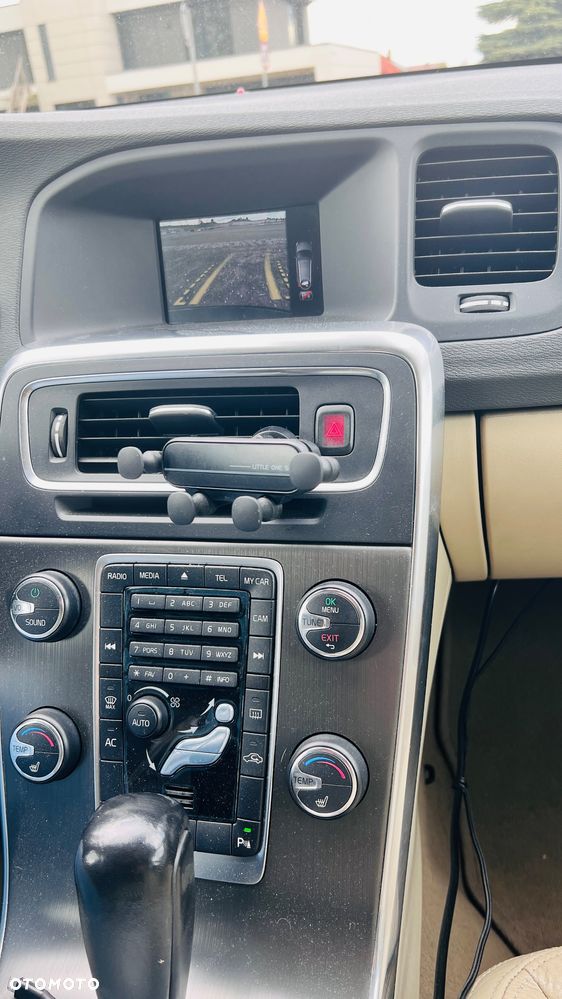 Volvo V60 - 14