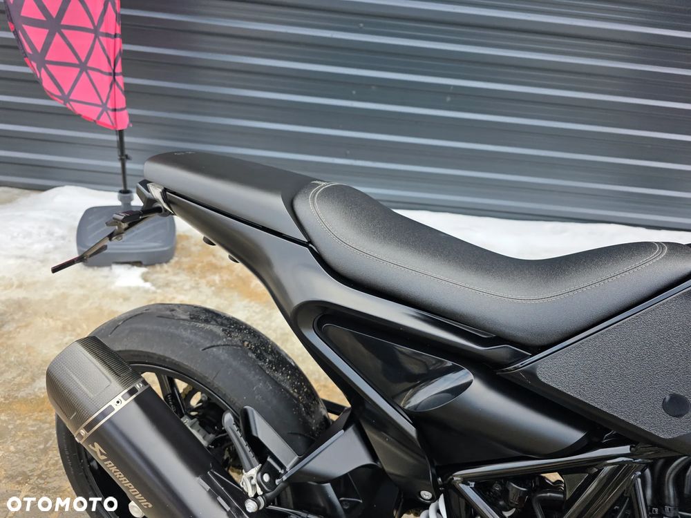 Husqvarna Vitpilen - 8